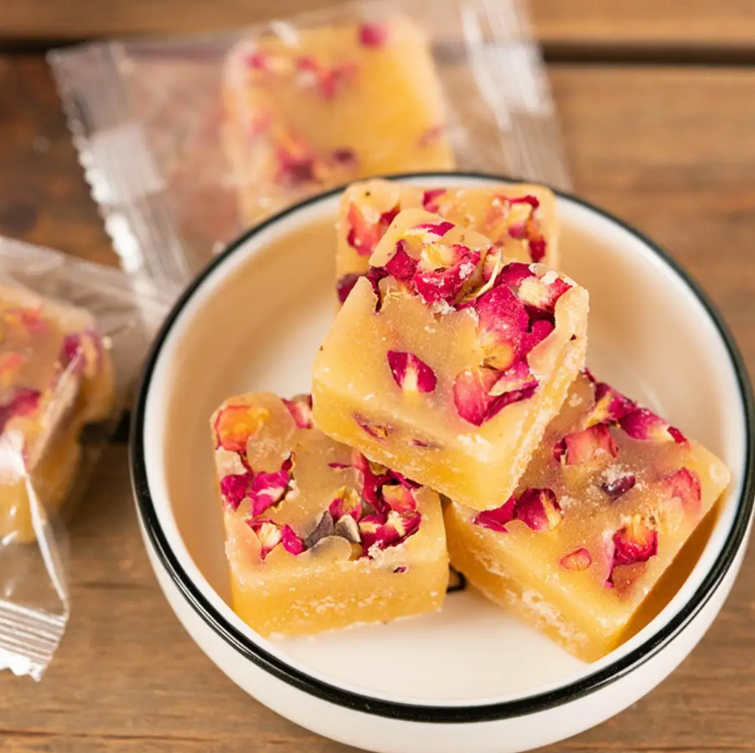 Gourmet Honey Sugar Cubes with Flowers and Fruit Bundle